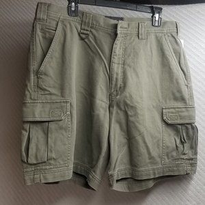 614 - Eddie Bauer 36W  Ripstop Cargo Shorts
